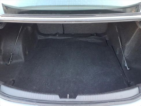 Used 2024 Chevrolet Malibu LT image 17