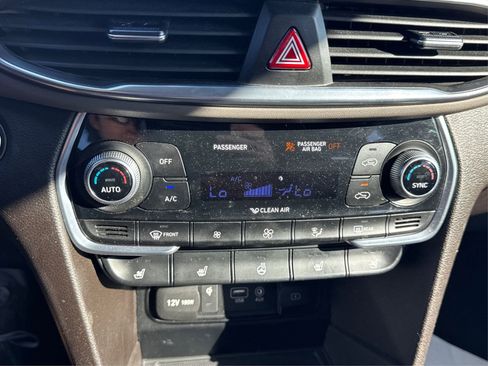 Used 2019 Hyundai Santa Fe AWD image 30