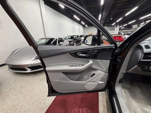 Used 2019 Audi Q7 3.0T Premium Plus AWD/4WD image 17