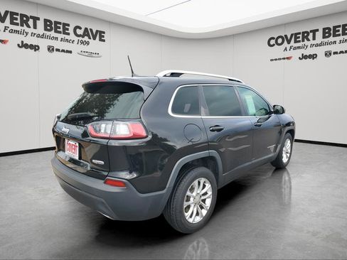 Used 2019 Jeep Cherokee Latitude w/ Popular Appearance Group image 9