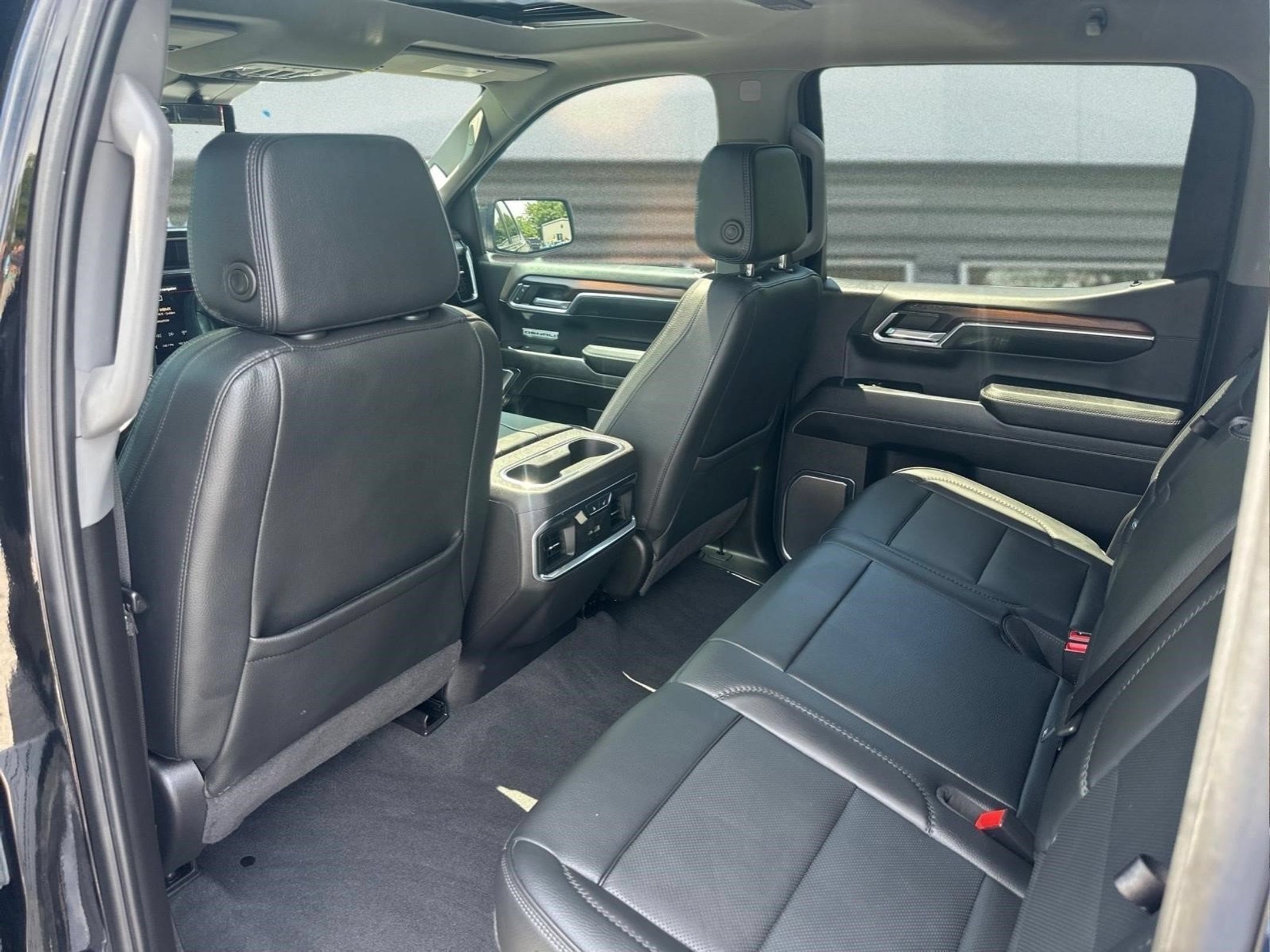 Used 2024 GMC Sierra 1500 Denali w/ Denali Reserve Package AWD/4WD image 81