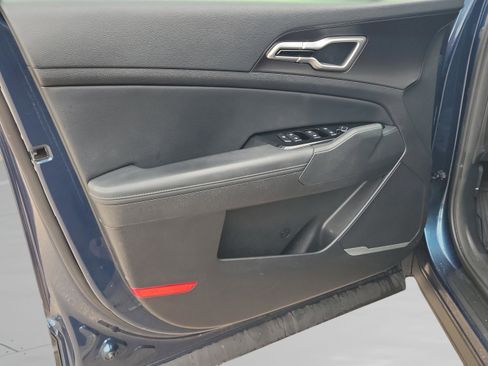 Used 2024 Kia Sportage EX image 24