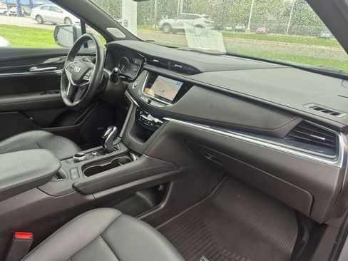 Certified 2023 Cadillac XT5 Premium Luxury w/ LPO, Floor Liner Package FWD image 32