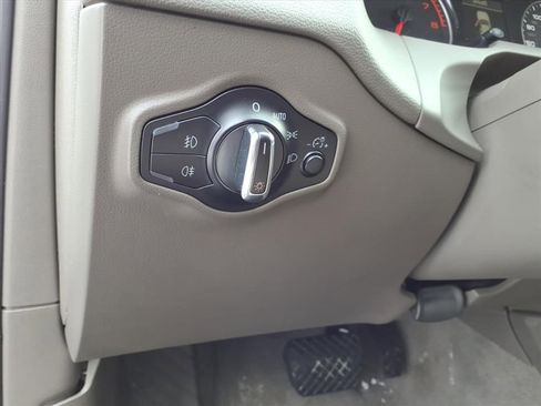 Used 2012 Audi Q5 3.2 Premium Plus image 19