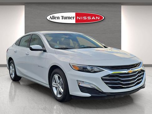 Used 2024 Chevrolet Malibu LS FWD image 1