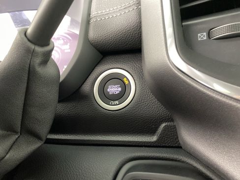 New 2026 RAM 2500 Laramie AWD/4WD image 24