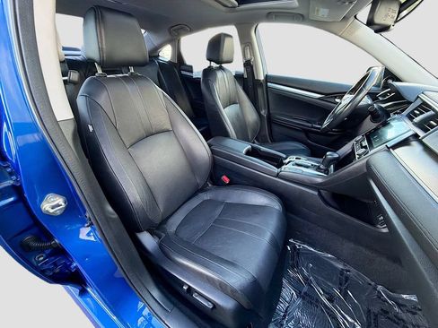 Used 2016 Honda Civic Touring image 29