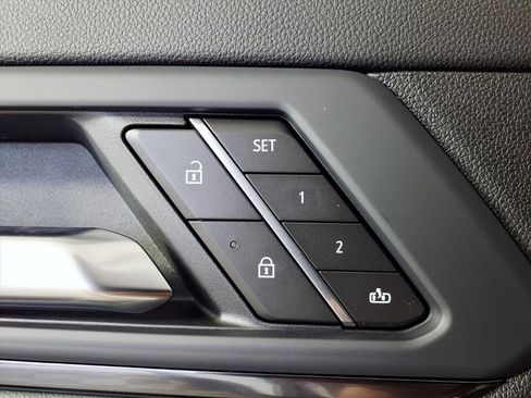 New 2026 GMC Terrain AT4 w/ Convenience Package III image 9