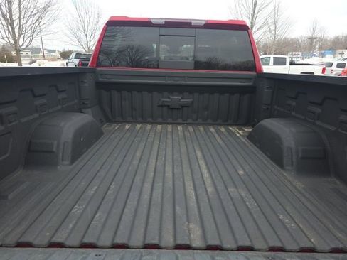 Used 2022 Chevrolet Silverado 1500 LT Trail Boss w/ LT Trail Boss Premium Package image 4