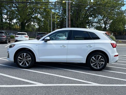 Used 2023 Audi Q5 2.0T Premium Plus w/ Premium Plus Package AWD/4WD image 2