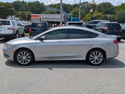 Used 2015 Chrysler 200 S w/ Comfort Group FWD image 2