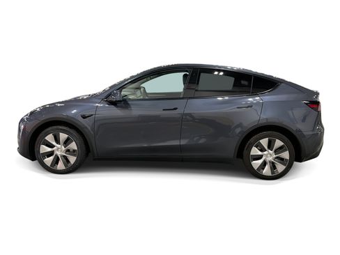 Certified 2023 Tesla Model Y Long Range AWD/4WD image 3
