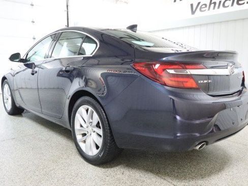 Used 2016 Buick Regal FWD image 3