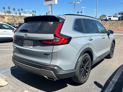 Used 2023 Honda CR-V Sport image 3