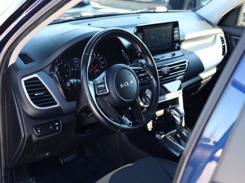Used 2023 Kia Seltos S image 5