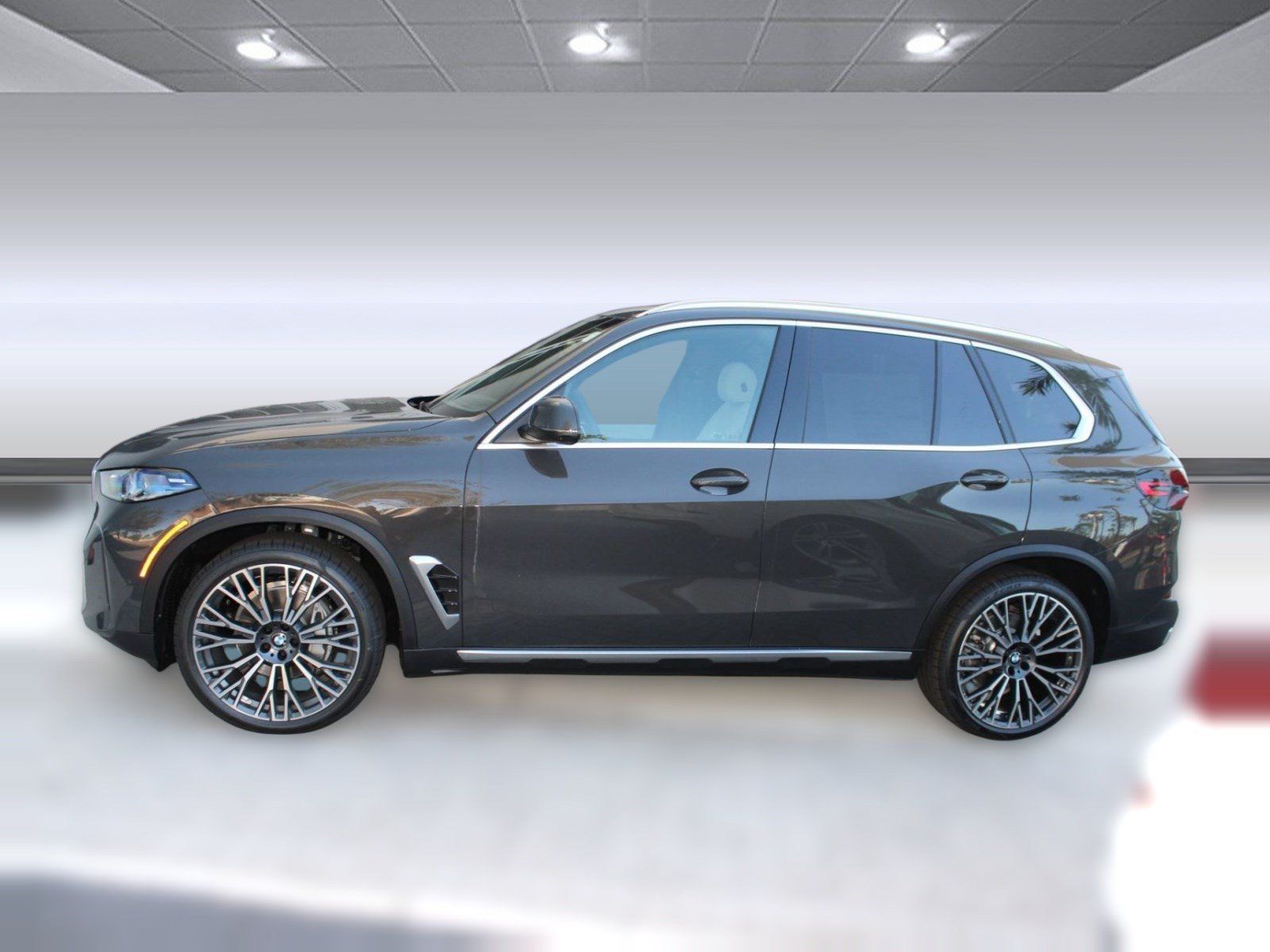 Used 2026 BMW X5 sDrive40i RWD image 2