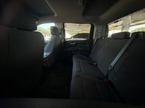 Used 2026 Chevrolet Silverado 1500 Custom w/ LPO, Dark Essentials Package RWD image 7