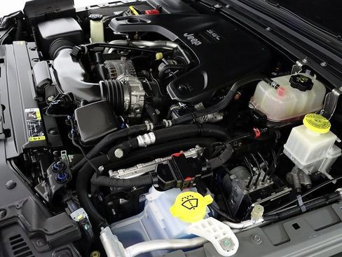 Used 2021 Jeep Gladiator Overland image 39