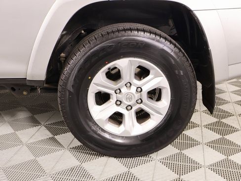 Used 2022 Toyota 4Runner SR5 Premium w/ Moonroof Package image 21