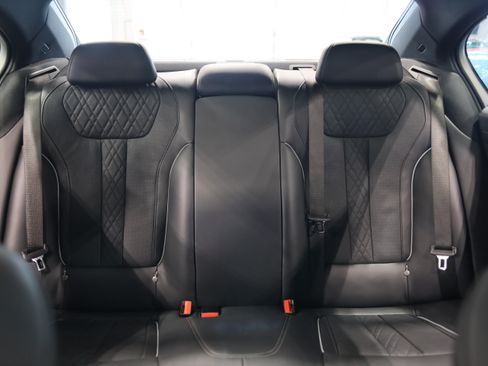Used 2019 BMW 750i xDrive w/ Executive Package AWD/4WD image 35
