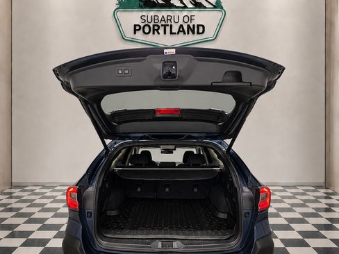 Used 2025 Subaru Outback Premium AWD/4WD image 7