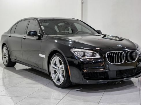Used 2015 BMW 750Li image 3