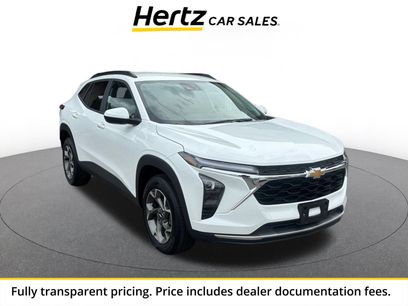 Used 2025 Chevrolet Trax LT