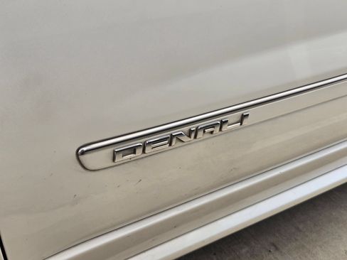 Used 2014 GMC Acadia Denali FWD image 4