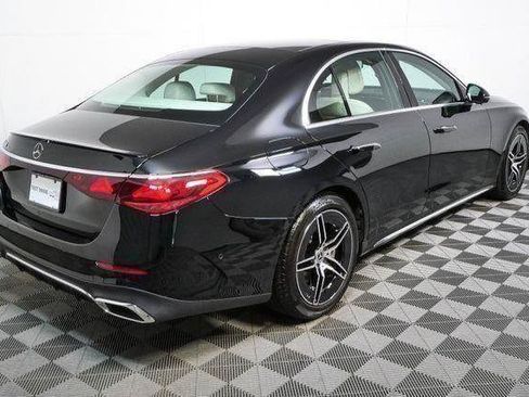 Used 2025 Mercedes-Benz E 350 Sedan image 30