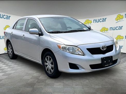 Used 2009 Toyota Corolla FWD image 1