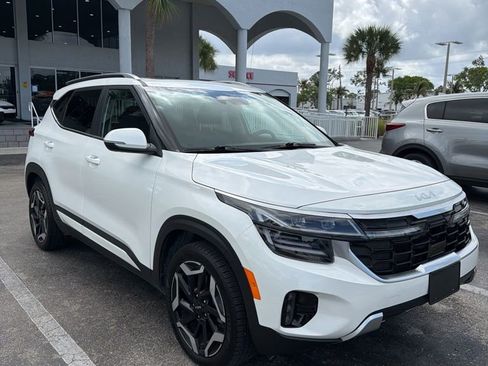 Certified 2024 Kia Seltos SX w/ SX Sunroof Package AWD/4WD image 2