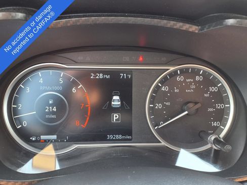 Used 2023 Nissan Versa SV FWD image 19
