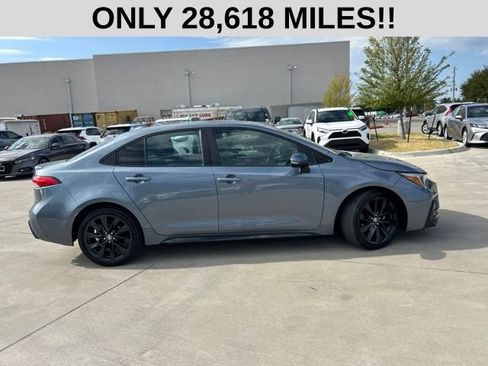 Used 2024 Toyota Corolla SE w/ SE Premium Package FWD image 2