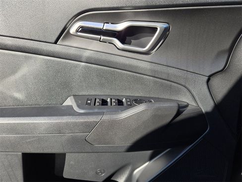 New 2026 Kia Sportage LX w/ LX Convenience Package image 16