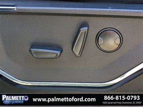 Used 2023 Ford F150 Lariat w/ Trailer Tow Package image 22