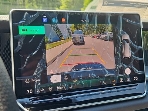 New 2026 Volkswagen Tiguan SE R-Line AWD/4WD image 8