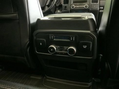 Used 2020 Ford Expedition Limited AWD/4WD image 32