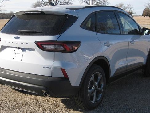 New 2026 Ford Escape ST-Line w/ Cold Weather Package AWD/4WD image 5