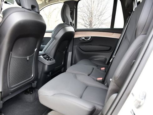 Certified 2025 Volvo XC90 B6 Plus image 15