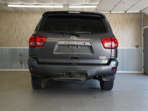 Used 2014 Toyota Sequoia Limited image 8
