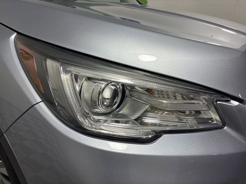 Used 2022 Subaru Ascent Limited w/ Technology Package image 4