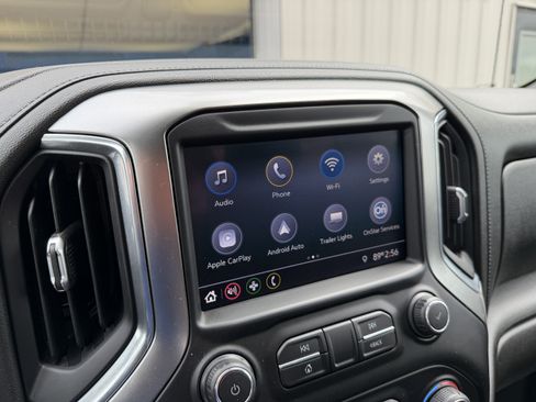 Used 2021 Chevrolet Silverado 1500 LT AWD/4WD image 21