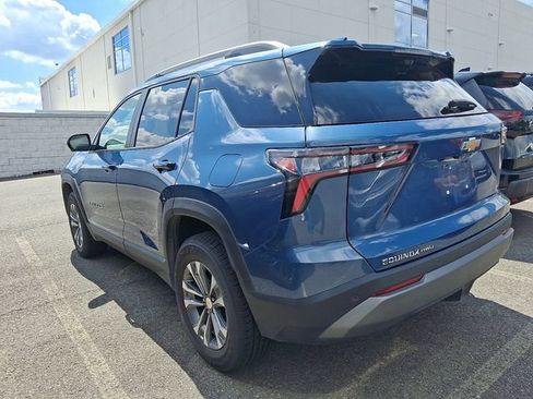 Used 2025 Chevrolet Equinox LT w/ Convenience Package II AWD/4WD image 6