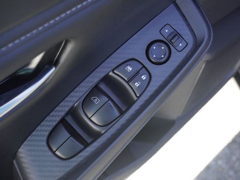 Certified 2025 Nissan Sentra SV image 9