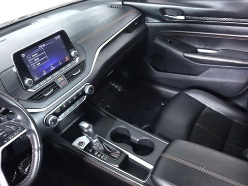 Used 2022 Nissan Altima 2.5 SR w/ Midnight Edition Package image 31