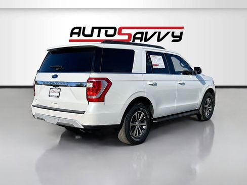 Used 2021 Ford Expedition XLT image 7