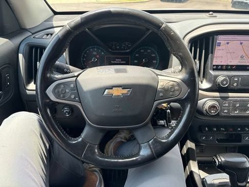 Used 2020 Chevrolet Colorado Z71 w/ Safety Package AWD/4WD image 9