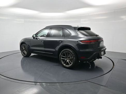 Certified 2026 Porsche Macan image 3