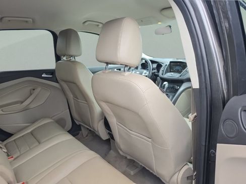 Used 2015 Ford Escape SE w/ Equipment Group 201A FWD image 32