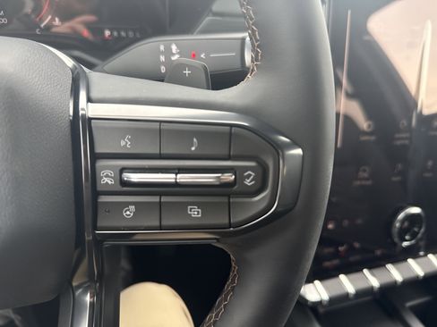 New 2026 GMC Acadia AT4 image 21